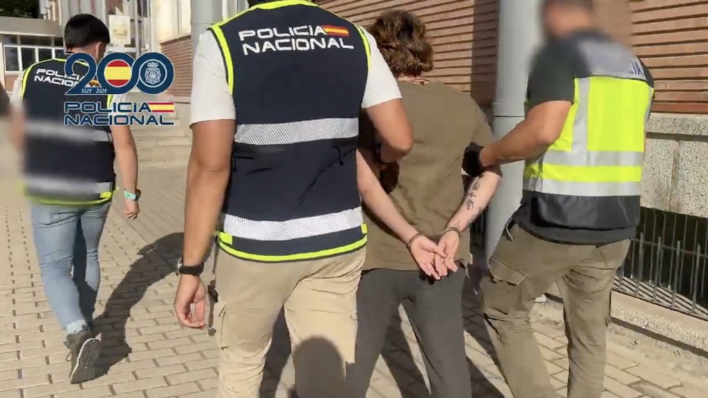 De man zat jarenlang verstopt in een schuur en had met bijna niemand contact.