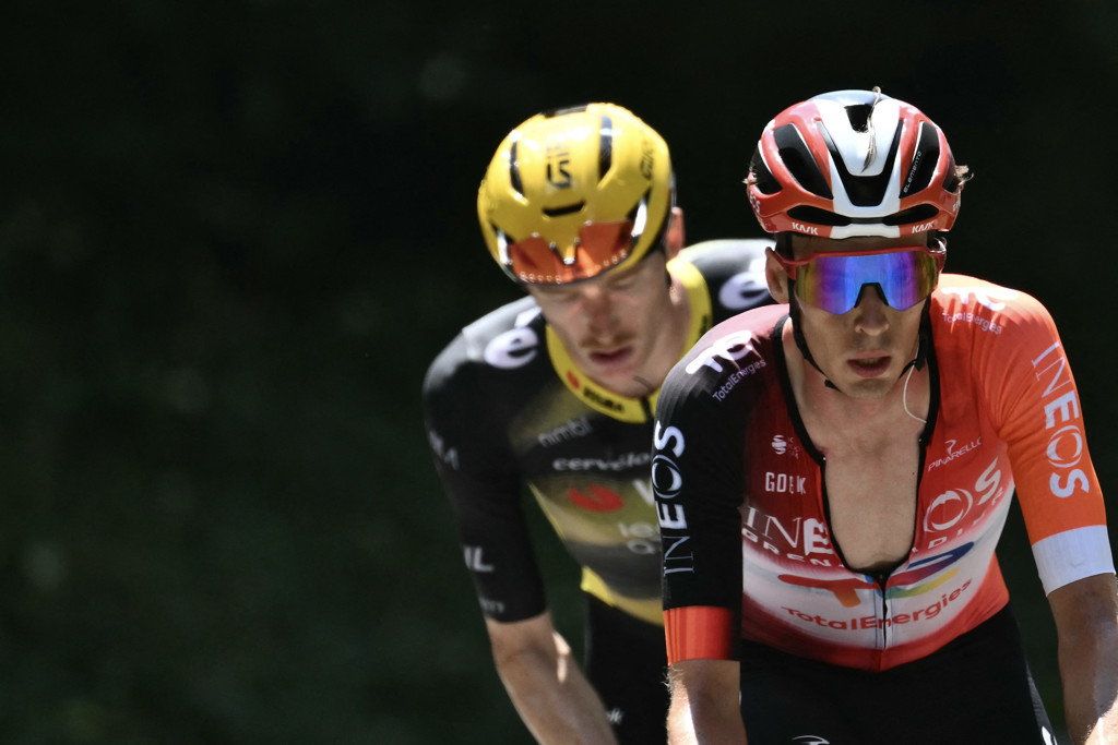 Arensman flikt het weer in Tour, volgt Boogerd op als winnaar op La Plagne