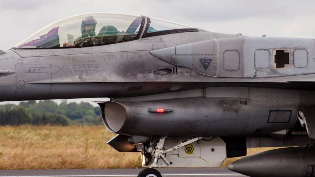 Polen verdedigt luchtruim aan grenzen na Russische aanval op Oekraïne