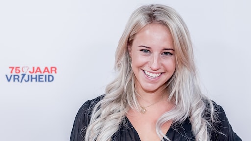 YouTuber Dee van der Zeeuw deelt resultaat ooglidcorrectie: 'Missie geslaagd'