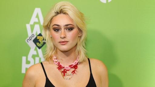 Bente Fokkens wil over paar jaar naar songfestival: 'Vieren van elkaars talent en muziek vind ik heel mooi'