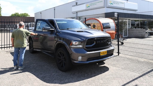 Misverstand over parkeerverbod grote auto's leidt tot onrust in Loon op Zand