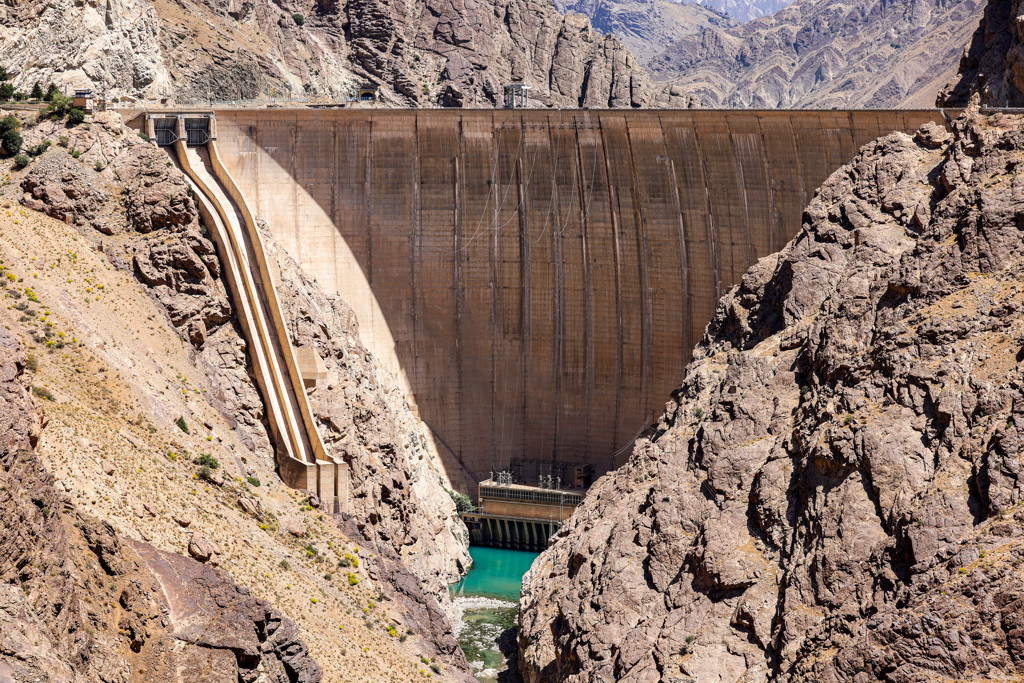 Een dam in het noorden van Iran, waar afgelopen juni de waterstand al enorm laag is. 