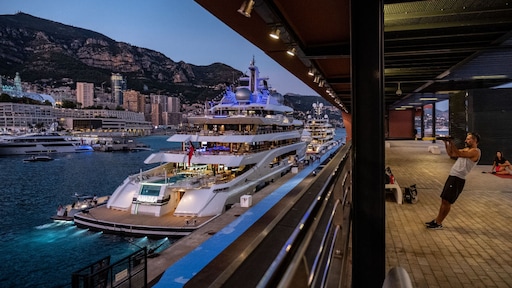 VS verkoopt superjacht Russische oligarch, voor het eerst sinds begin oorlog