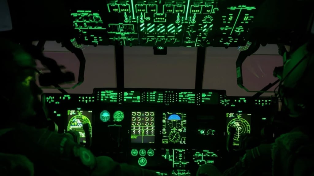 Het uitzicht vanuit de cockpit tijdens de vlucht.