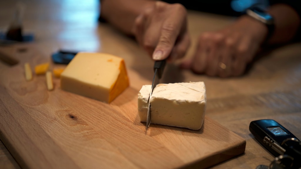Twee doden in Frankrijk na eten kaas, grootschalige terugroepactie
