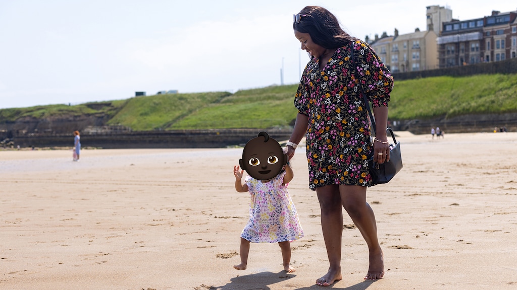 Gezicht kind afplakken of gewoon géén foto op de socials? Zoveel zin heeft de emoji nog