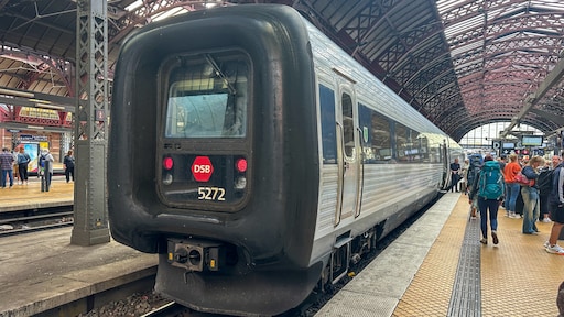 Trein uit Kopenhagen ontspoort, één dode