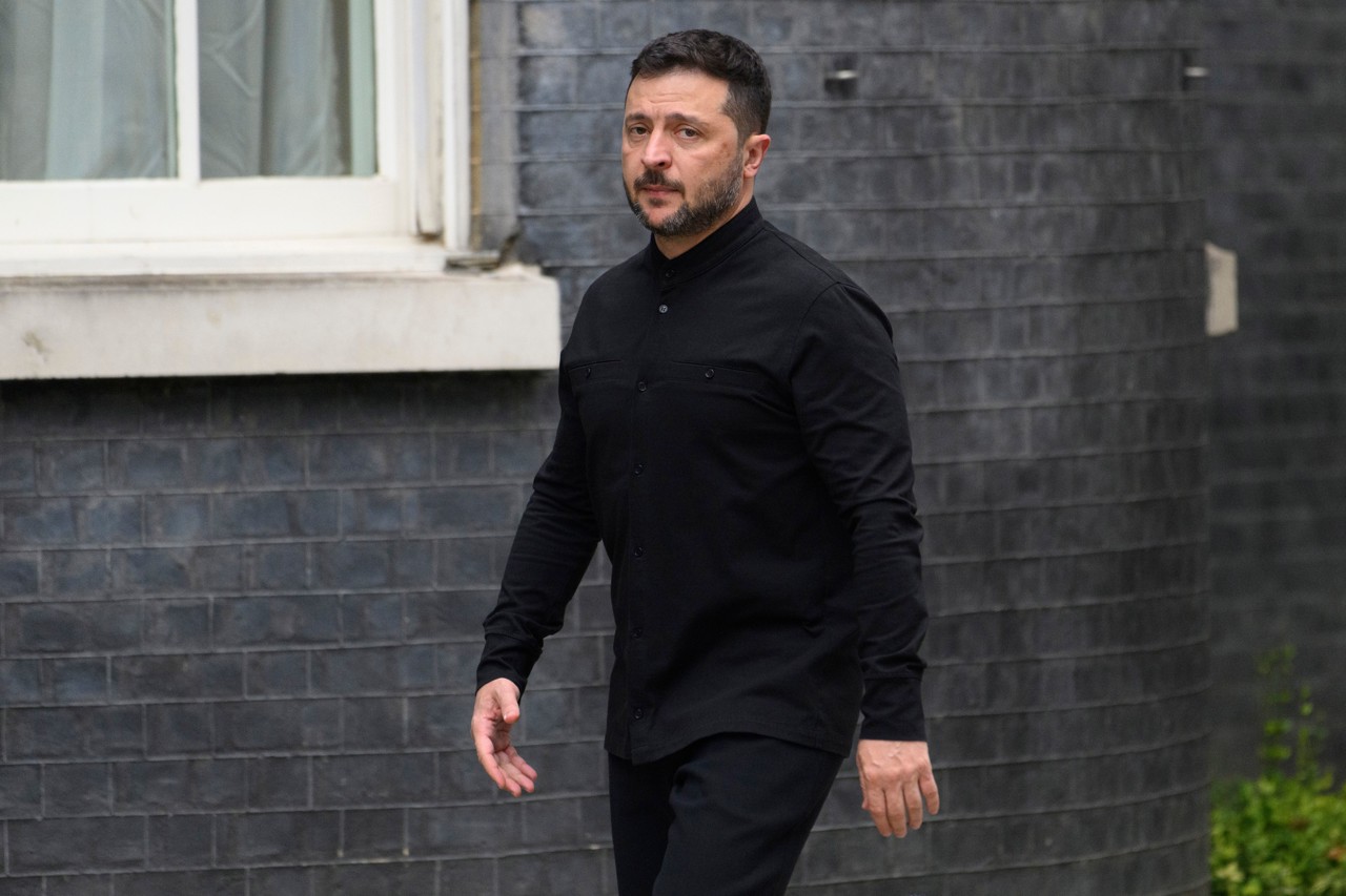 Zelensky deelt eisen voor vrede, Europese leiders bellen morgen over mislukte top Trump en Poetin