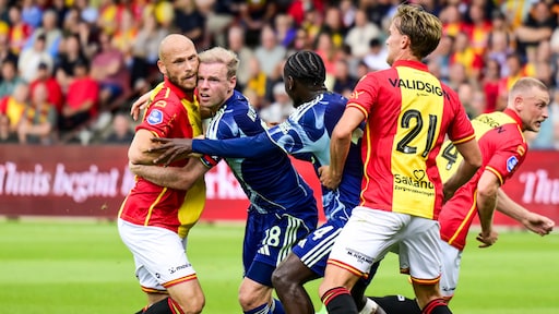 Ajax morst in tweede duel van seizoen punten bij Go Ahead Eagles