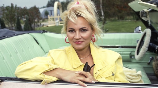 Tatjana Šimić na 16 jaar terug als Kees Flodder: dit zijn de eerste foto’s