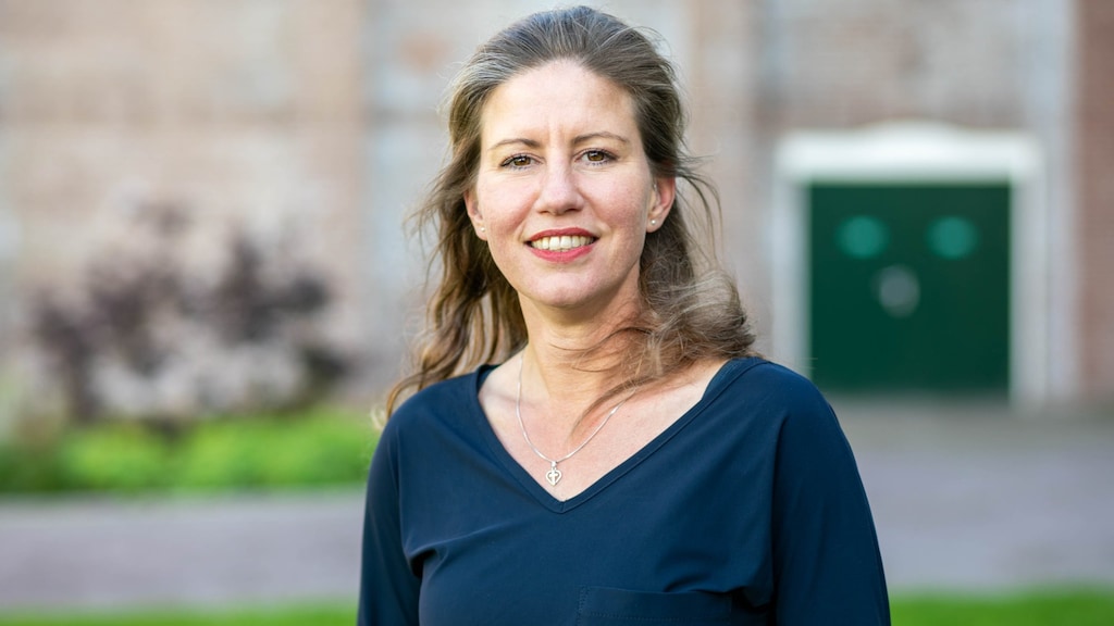 Als kind was Stephanie-Joy eenzaam, als jongere dakloos en verslaafd, nu een vrolijke weldoener