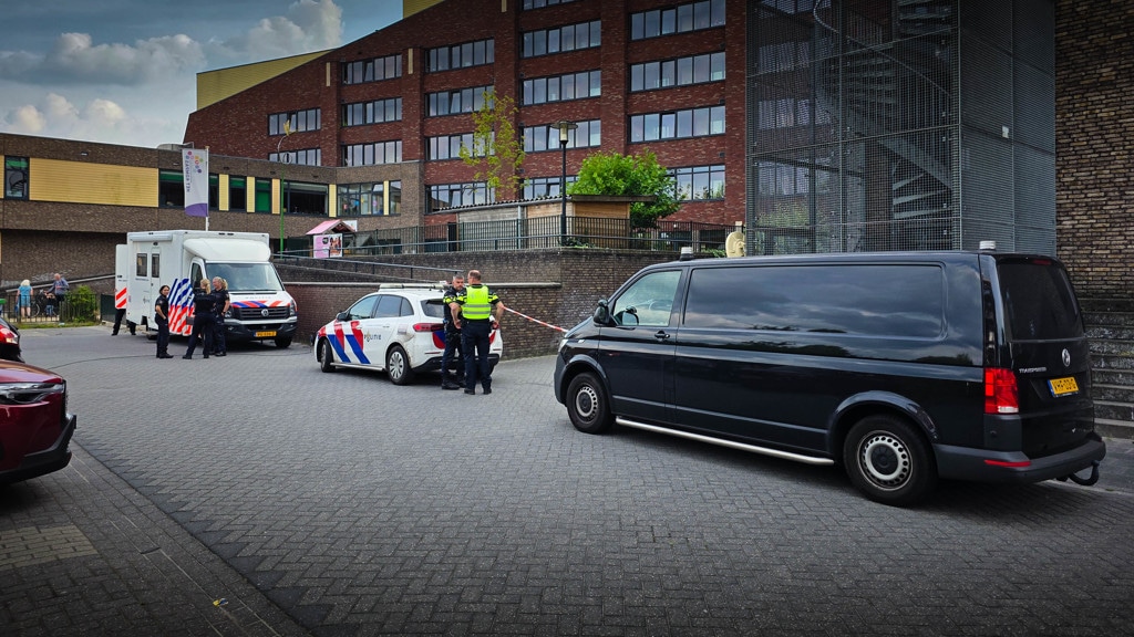 Politieonderzoek aan de Thorbeckelaan in Assen.
