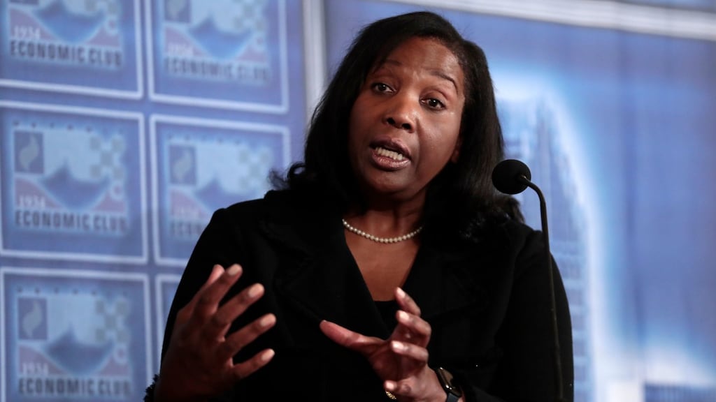 Trump wil van bestuurder centrale bank af en zet ontslagbrief online