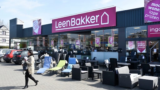 Meubelketen Leen Bakker stoot noodlijdende winkels in België af