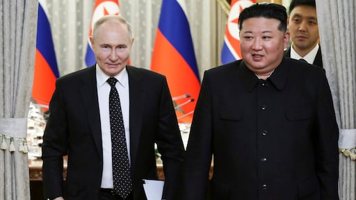 Poetin, Kim Jong-un en Xi ontmoeten elkaar bij militaire parade in Peking