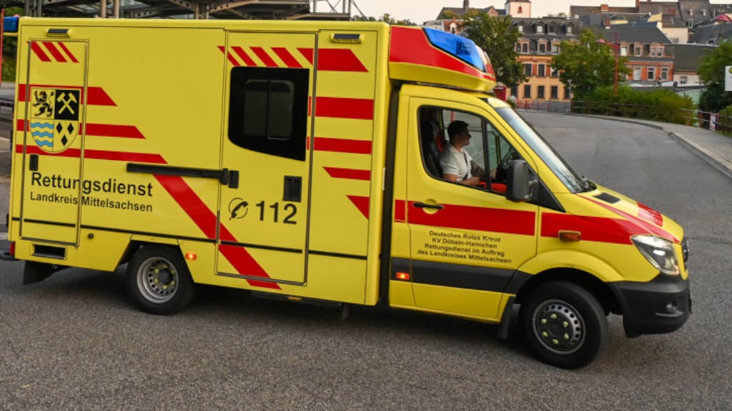 Dood Duits meisje (16) geen ongeluk, maar voor trein geduwd