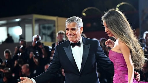 Staande ovatie van tien minuten voor George Clooney in Venetië