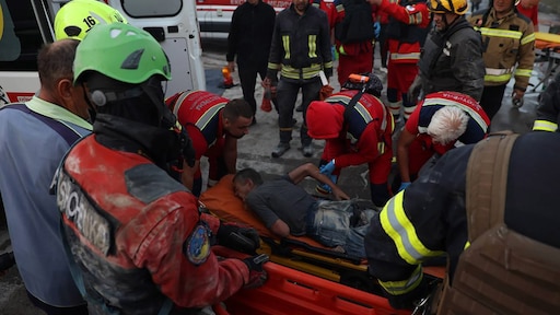 25 doden in Kyiv na Russische raketaanval, bergingswerkzaamheden stoppen