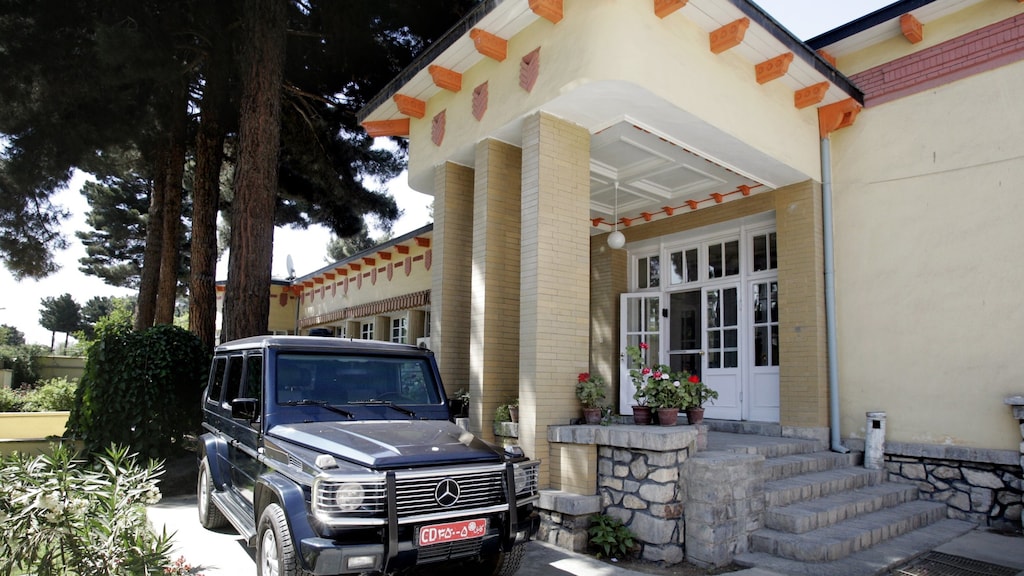 Staat moet Afghaanse bewakers helpen naar Nederland te komen, zegt rechter