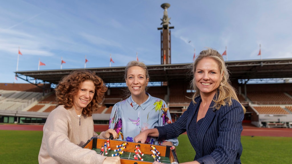 Voetbalclub voor vrouwen HERA United mag meedoen aan Eredivisie