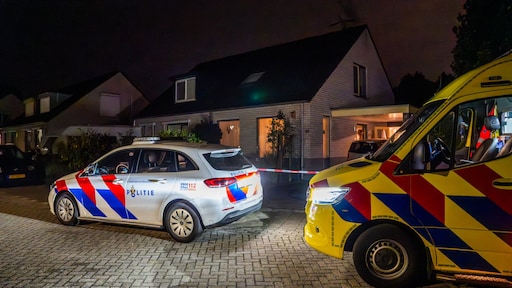 Vrouw (83) neergestoken in huis Geldrop, politie arresteert haar man (83)