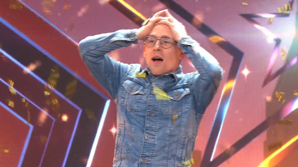 Tim verrast jury bij Holland's Got Talent en barst in tranen uit na Golden Buzzer: 'Zou niet janken'