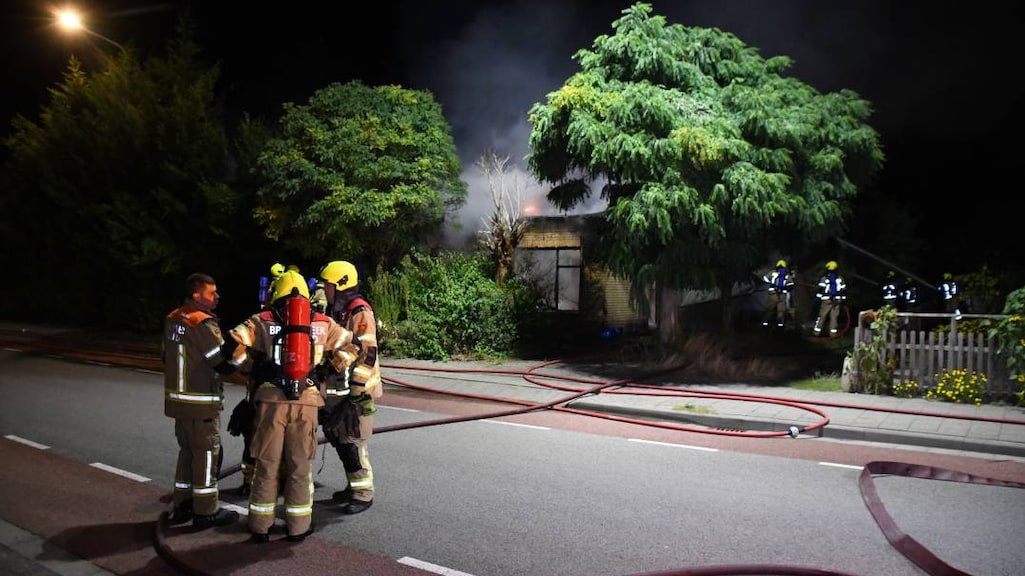 Huis ingestort na woningbrand in Zeeuws-Vlaamse Philippine, persoon overleden