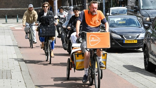 PostNL wil af van wettelijke verplichting postbezorging, maar minister gaat daar niet in mee