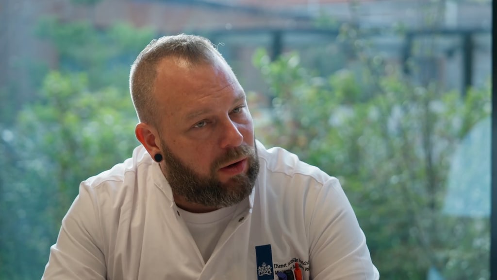 Rik is justitieel verpleegkundige in de PI Haaglanden.