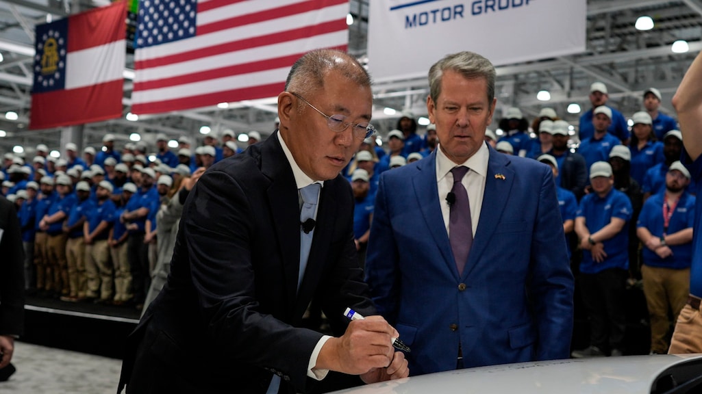 Immigratiedienst VS pakt honderden Zuid-Koreanen op bij inval Hyundai-fabriek