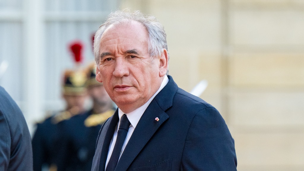 Frans parlement stemt premier Bayrou weg, Macron moet opnieuw op zoek naar vervanger