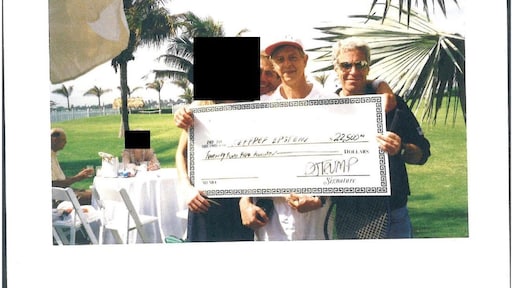 Volledige verjaardagsboek Epstein openbaar, ook 'vunzige' brief van Trump