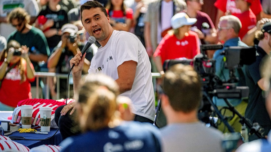 Charlie Kirk, conservatieve activist en bondgenoot Trump, overleden na aanslag