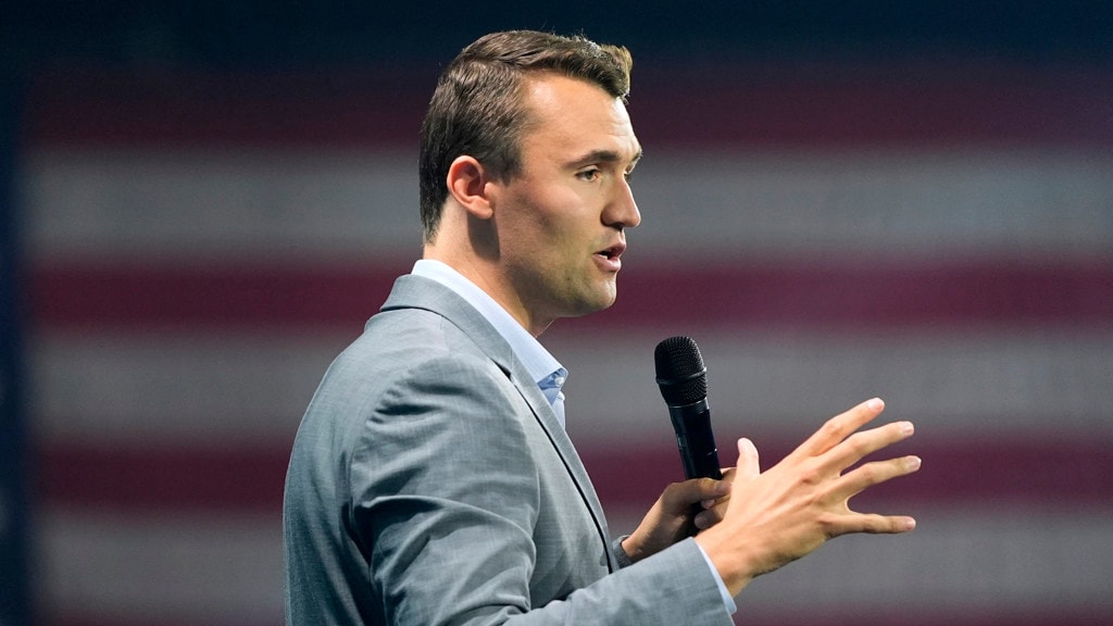 Trump gọi cái chết của Charlie Kirk là một ngày đen tối đối với nước Mỹ: Ông ấy là ai?