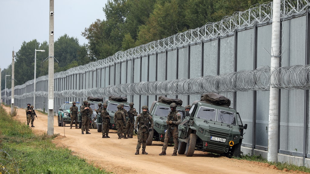 Grenshek tussen Polen en Belarus