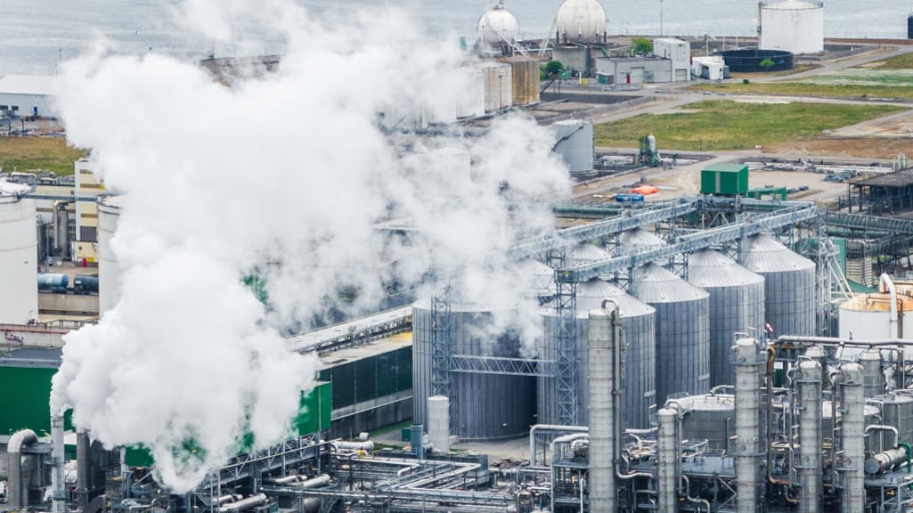 Kabinet stelt nationale CO2-heffing voor industrie buiten werking