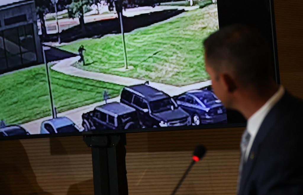 Klopjacht op schutter Charlie Kirk heeft nog weinig opgeleverd