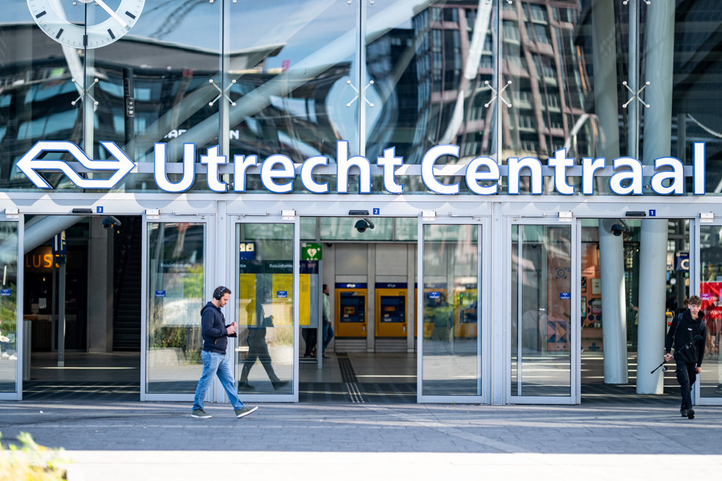 Vakbonden akkoord over cao NS, spoorstakingen definitief van de baan