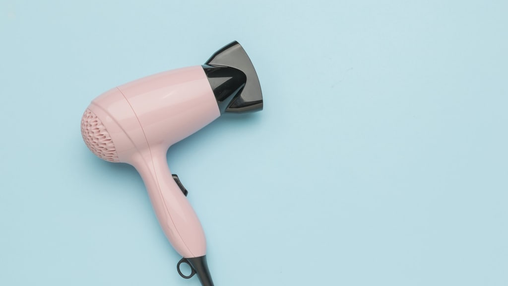 Handige hacks: zo gebruik je je föhn in het huishouden
