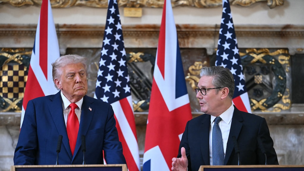 Donald Trump vandaag tijdens zijn bezoek aan het Verenigd Koninkrijk, naast de Britse premier Keir Starmer