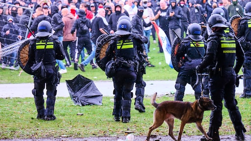 Verdachten rellen Den Haag tussen de 16 en 60 jaar, komen uit het hele land