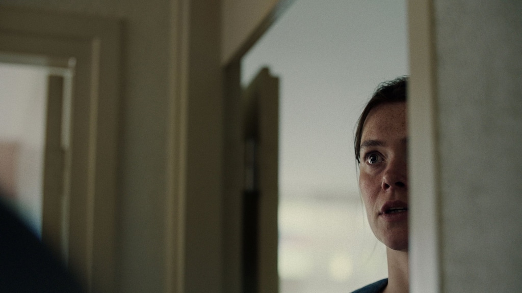 Onder de titel 'Waar ben je?' start een campagne om signalen van dwingende controle binnen relaties te leren herkennen.