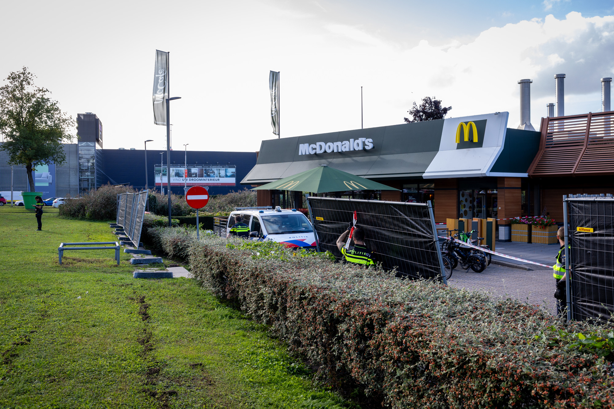 Moeder doodgeschoten 15-jarige jongen gaat aangifte doen, zegt advocaat