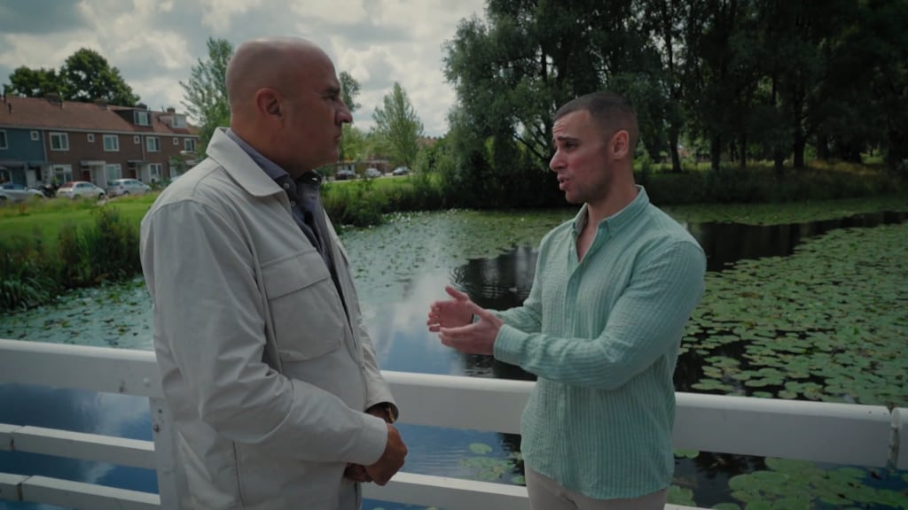 Unieke situatie in Ontvoerd: 'Moeder met kinderen naar Nederland gevlucht'