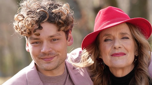 Soy Kroon brengt eerbetoon aan 'soapmama' Jette van der Meij: '10 jaar later'