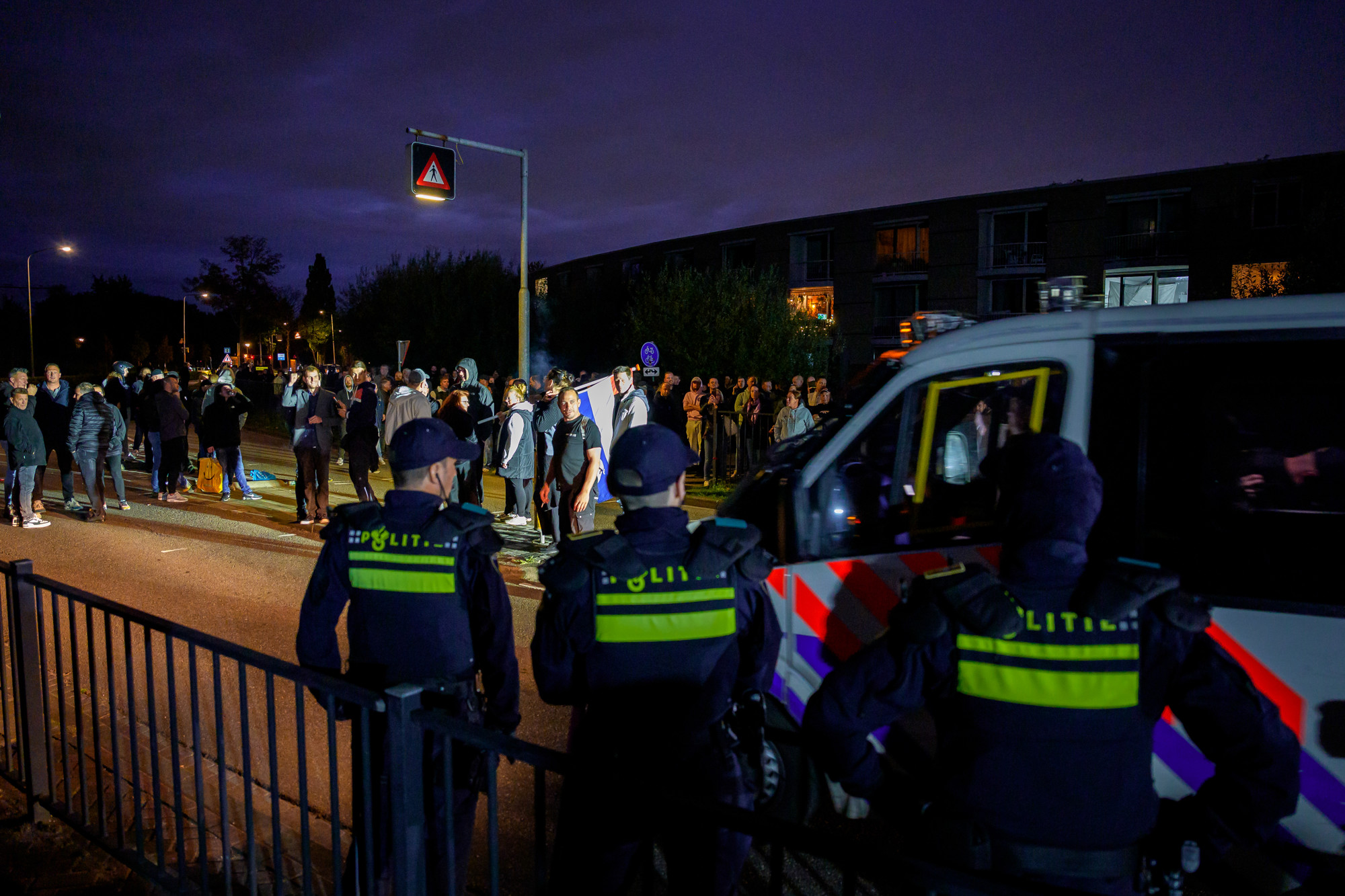 Agenten stonden opgesteld in Nieuwerkerk aan den IJssel maar hoefden niet in actie te komen.
