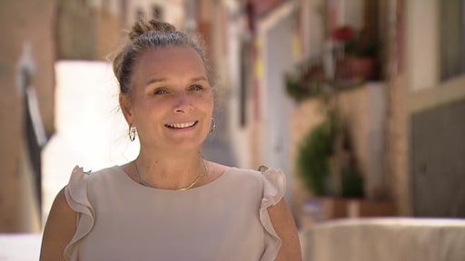 Leonora uit B&B Vol Liefde weer gelukkig in de liefde na avontuur met Jean-Paul: 'Tot over mijn oren verliefd'