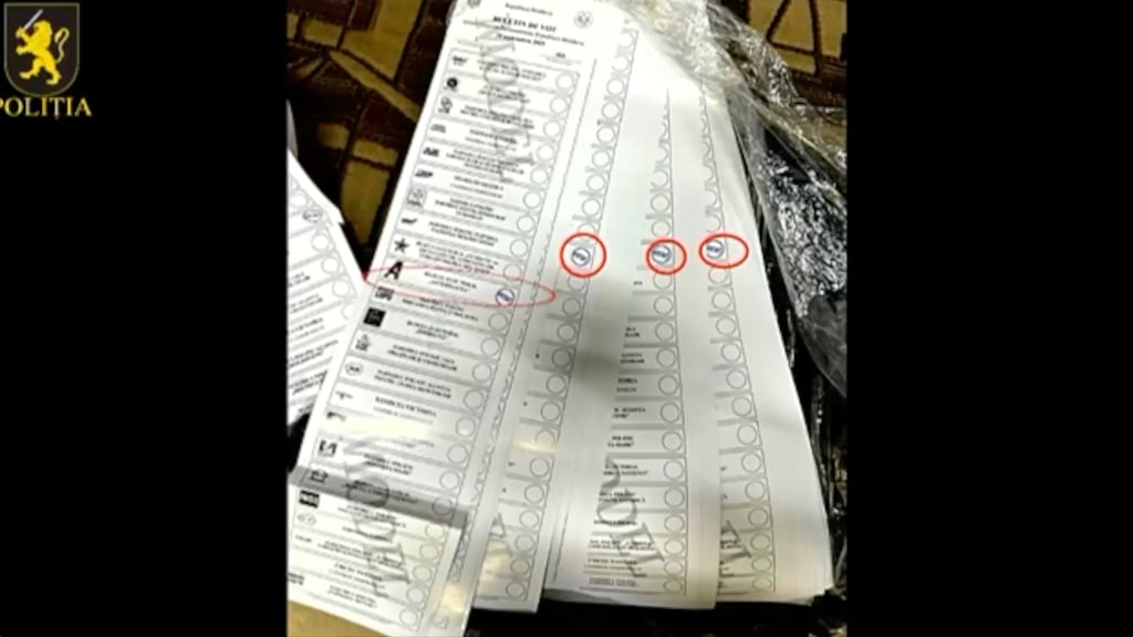 De gevonden nep-stembiljetten in Moldavië