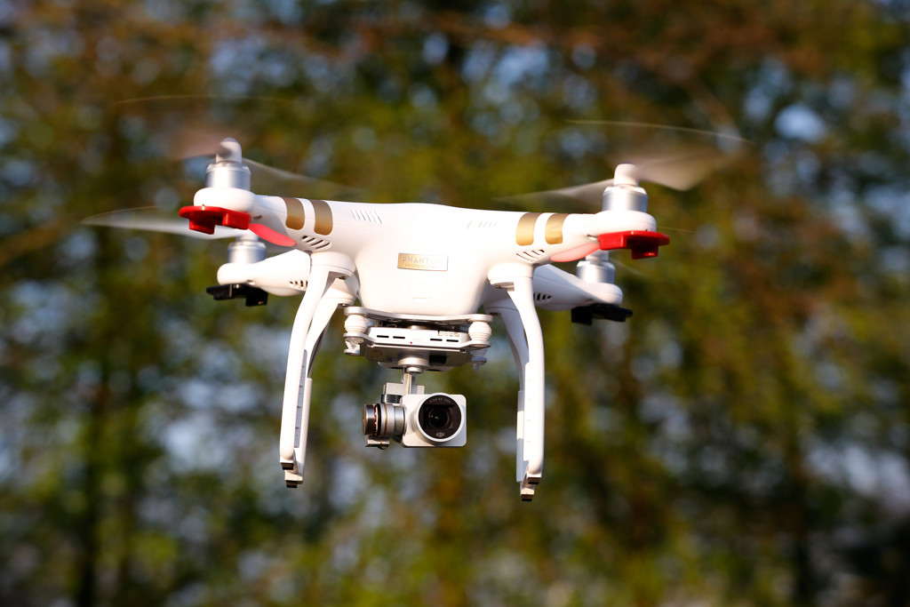 Kosten van overlast drones boven luchthaven kunnen oplopen tot miljoenen euro's